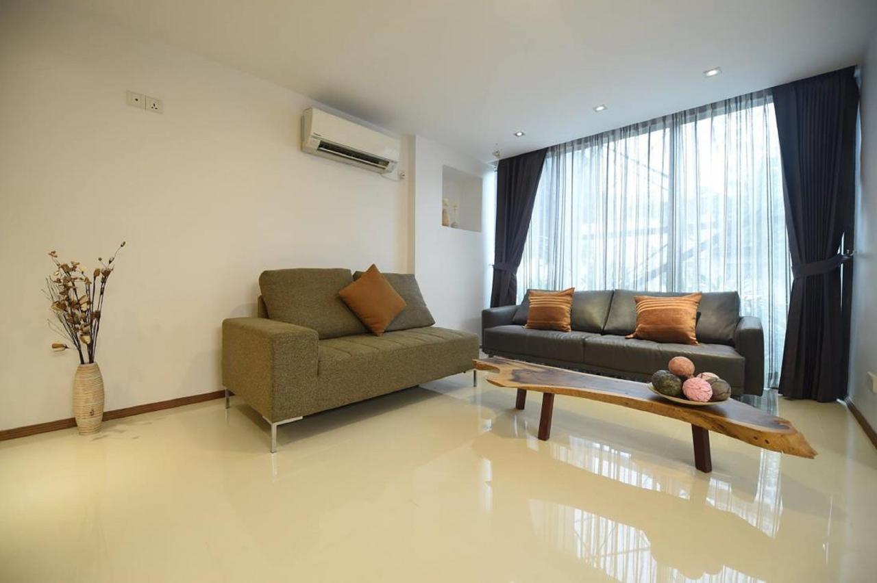 The Varsity House Inn & Serviced Apartments Yangon Exterior foto